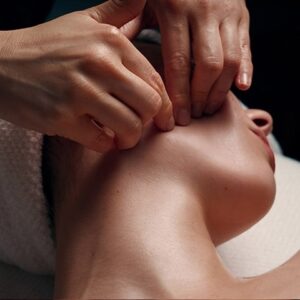 Massatge facial japonès: Kobido_Judit Aymerich Teràpies al Centre d'Estètica Alexia d'Arenys de Mar